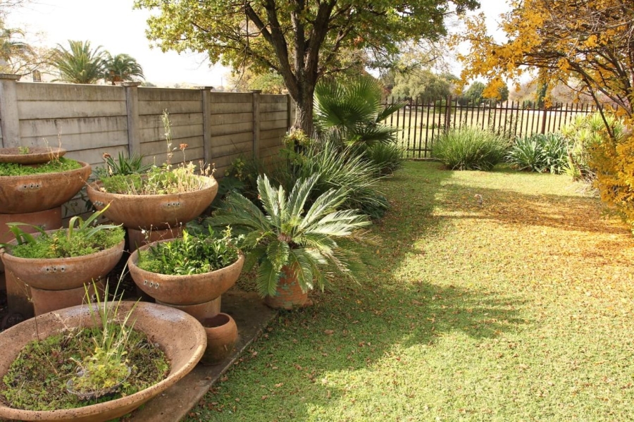 5 Bedroom Property for Sale in Stilfontein Ext 4 North West
